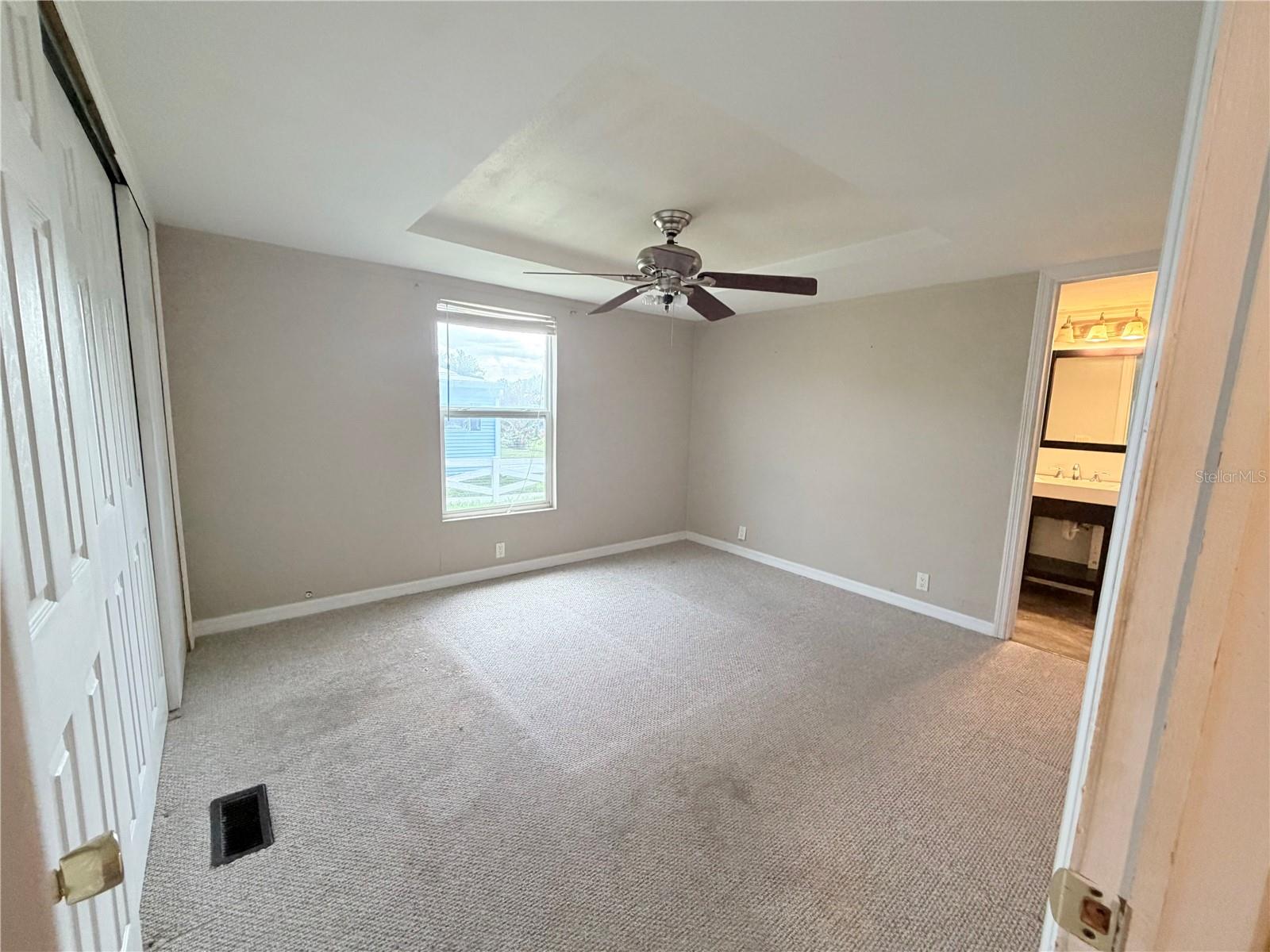 14224 Sandhurst St Property Photo 14