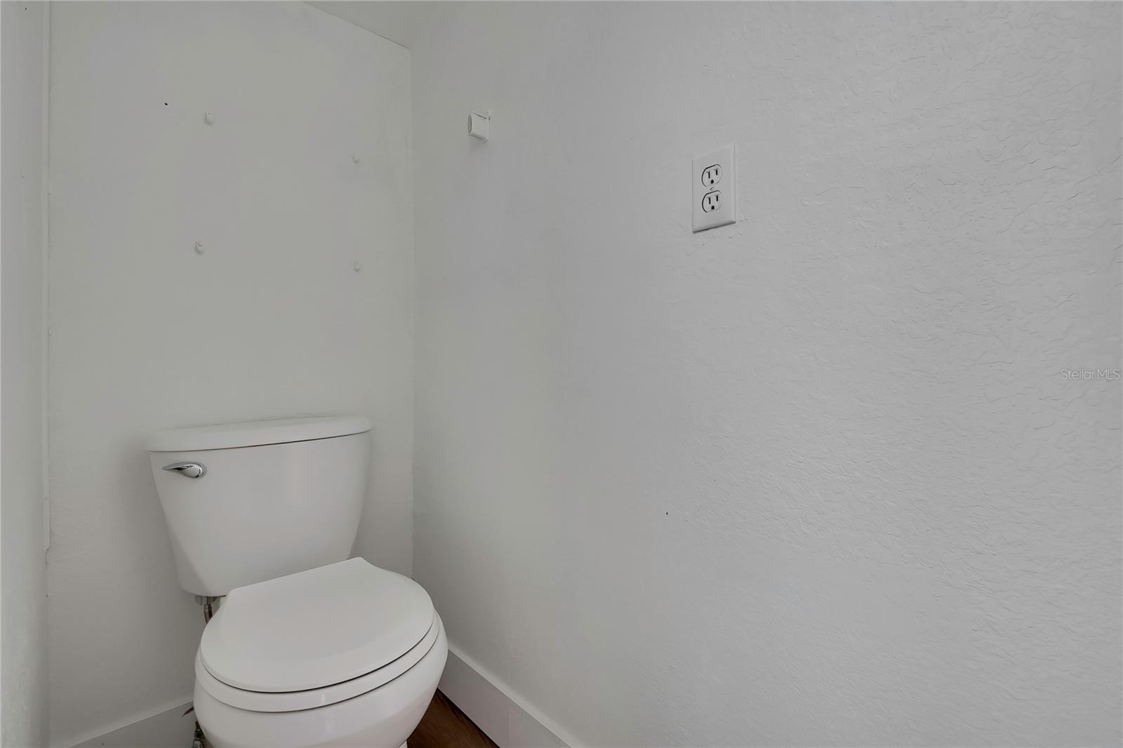 6080 Waverly Rd Property Photo 32
