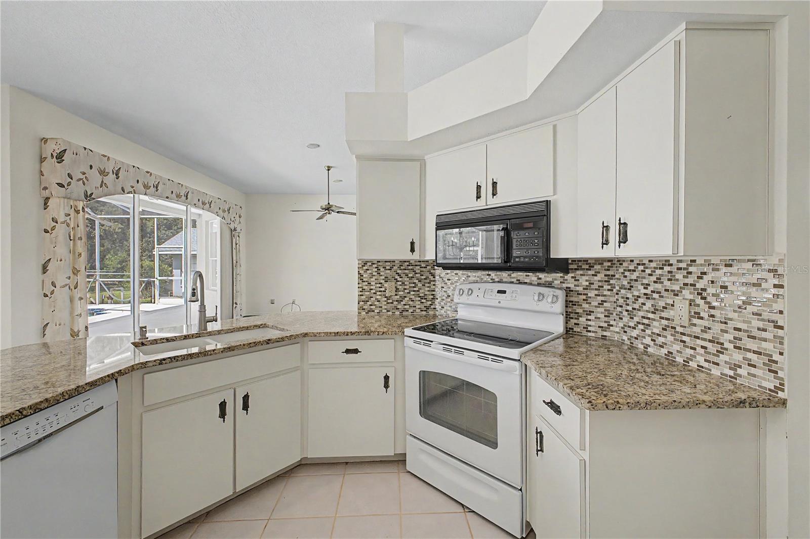10376 Henderson St Property Photo 20