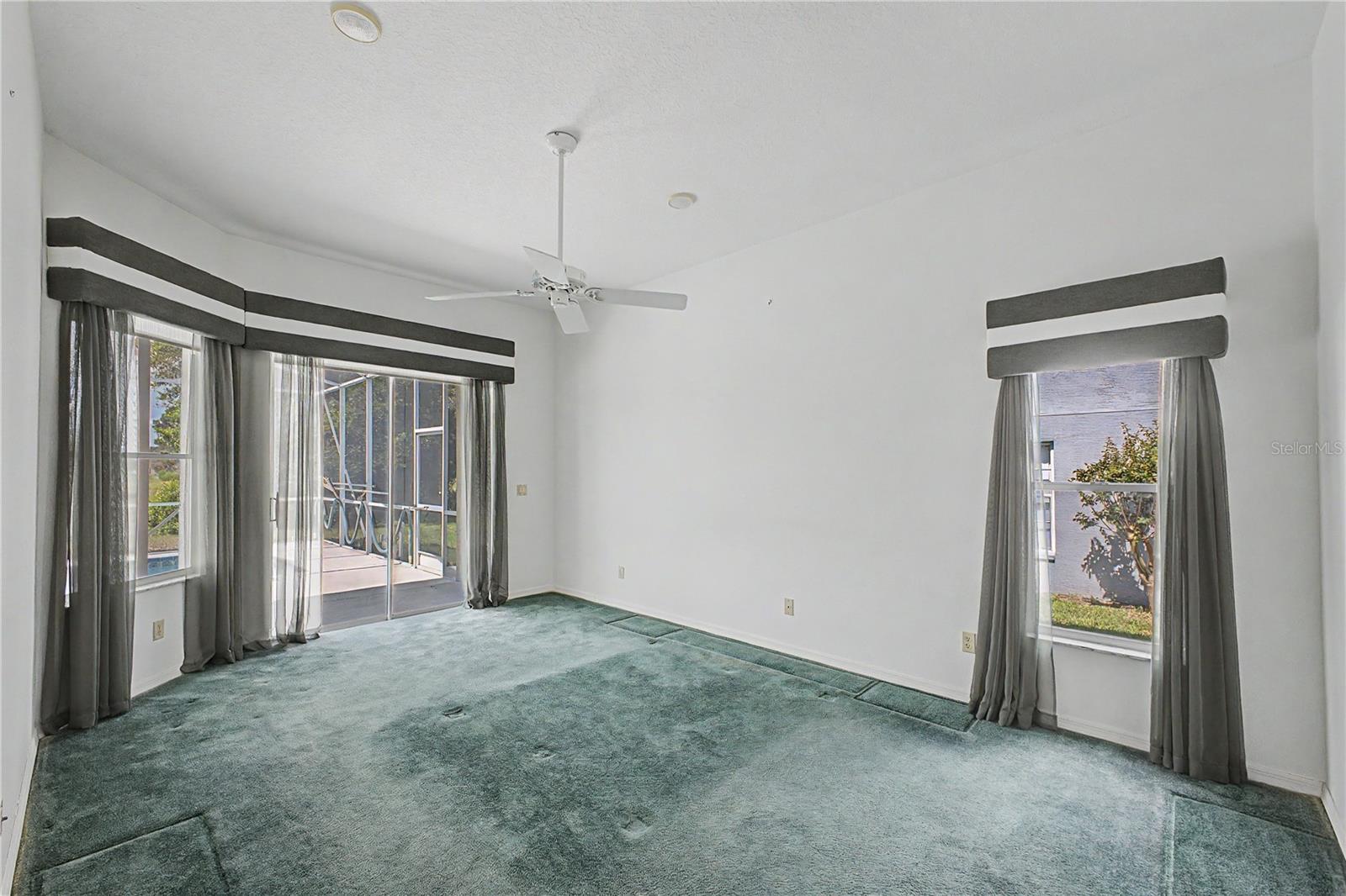 10376 Henderson St Property Photo 24