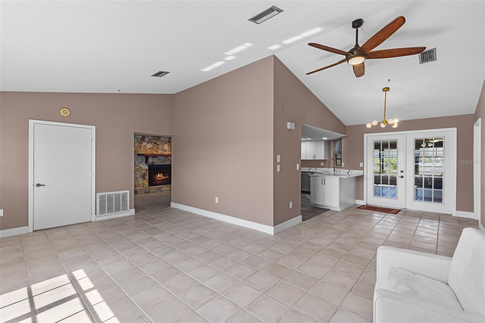 3345 Poinsettia Dr Property Photo 21