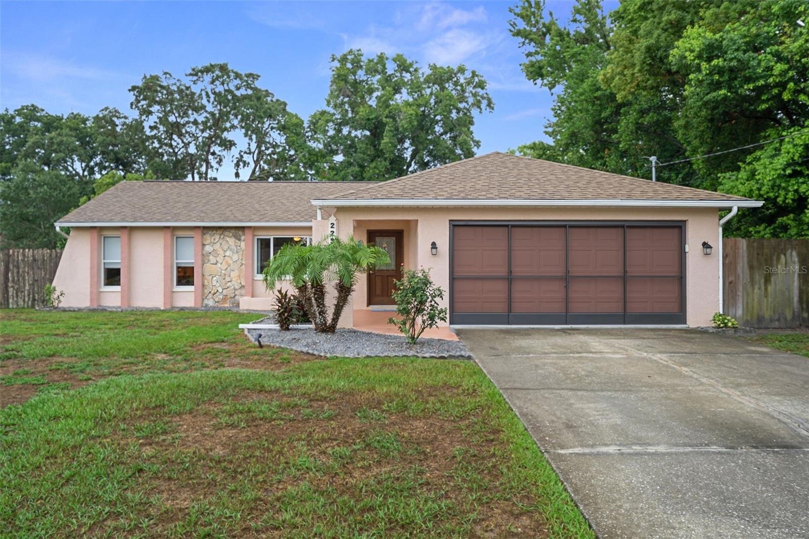 2292 Waterfall Dr Property Photo 1