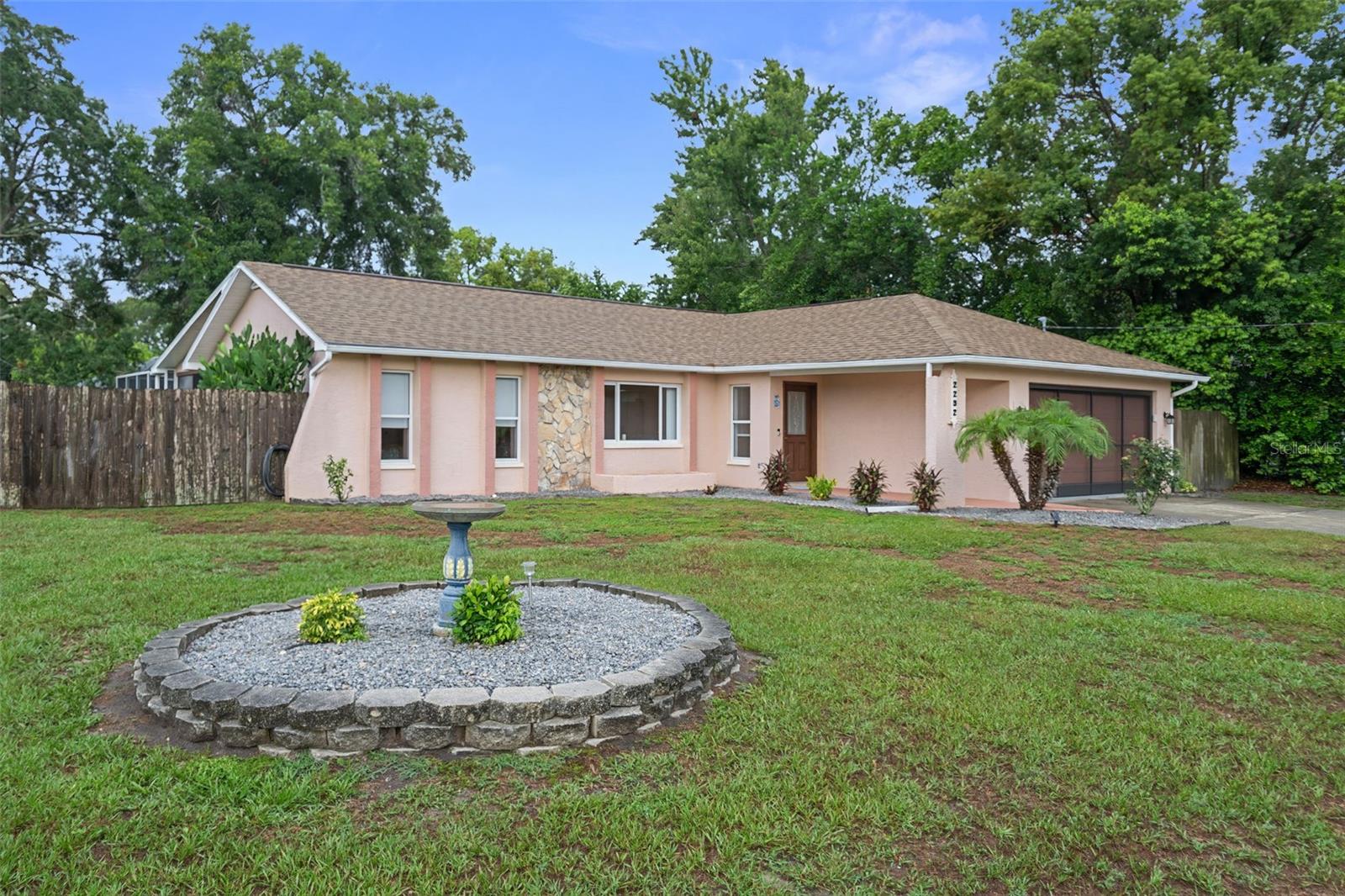 2292 Waterfall Dr Property Photo 3