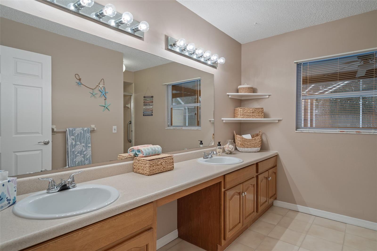 2292 Waterfall Dr Property Photo 25