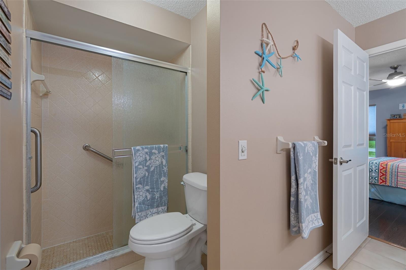 2292 Waterfall Dr Property Photo 26