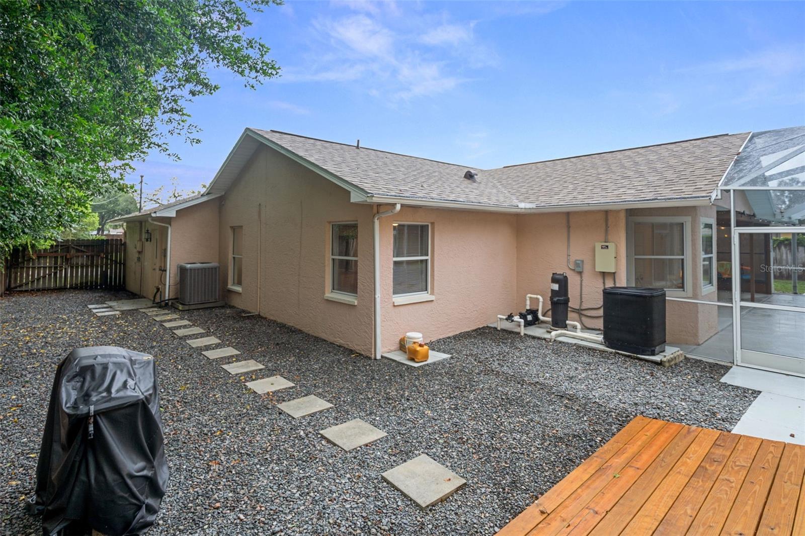 2292 Waterfall Dr Property Photo 44