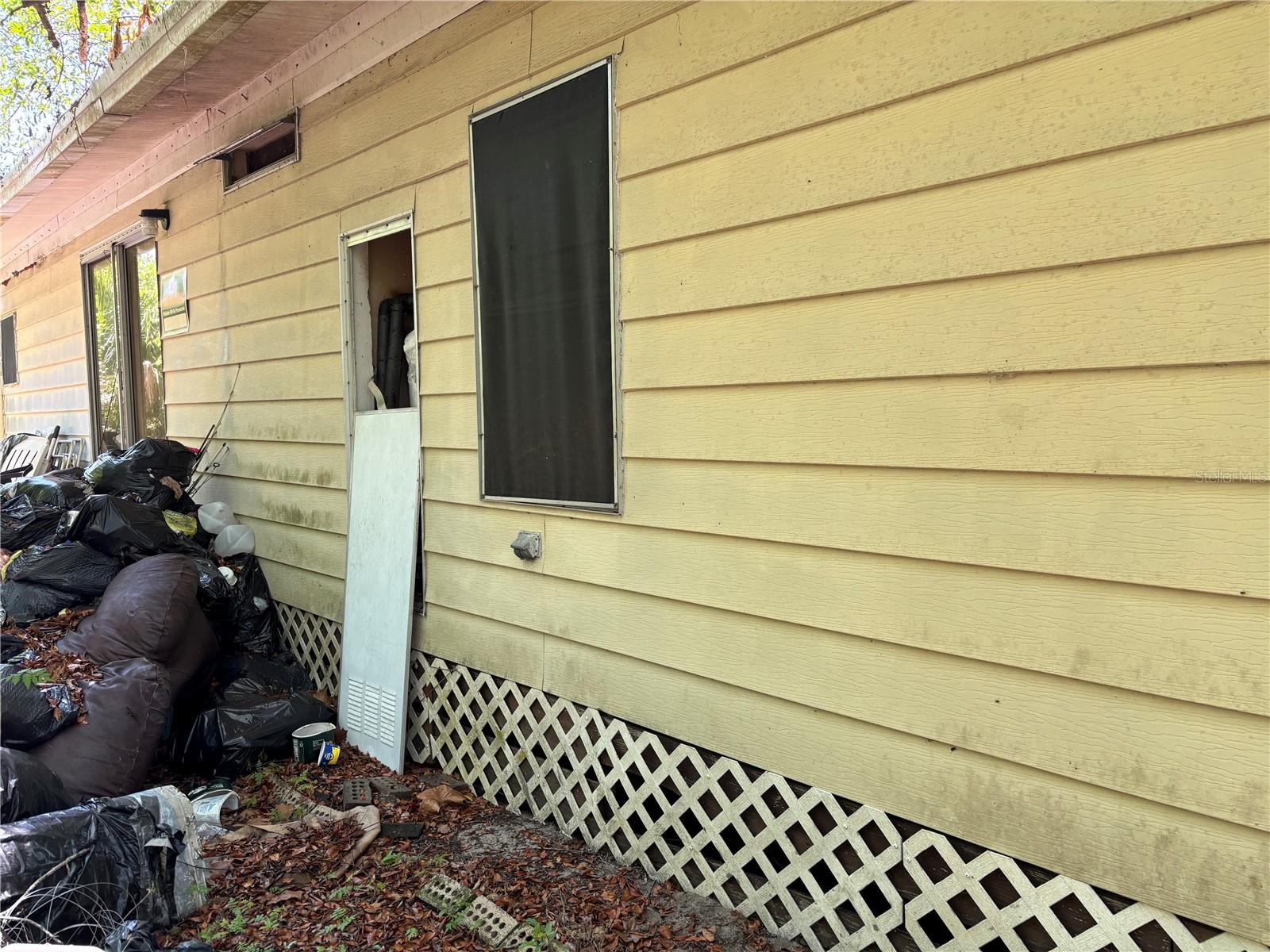 12506 Walton Ave Property Photo 10