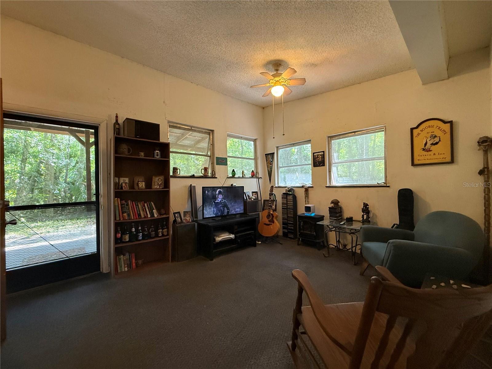 23946 Indigo Rd Property Photo 5