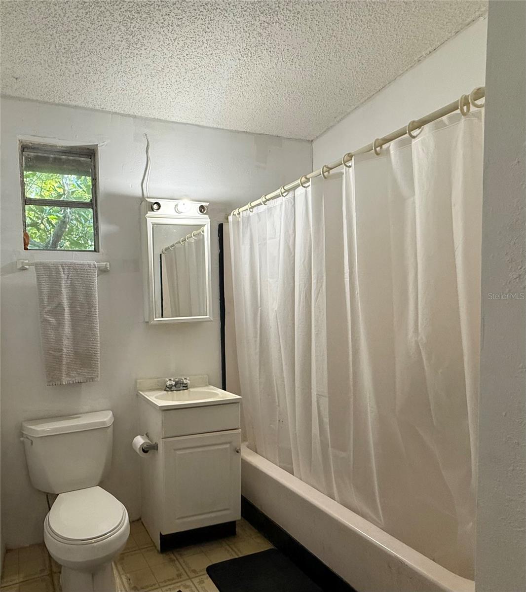 23946 Indigo Rd Property Photo 14