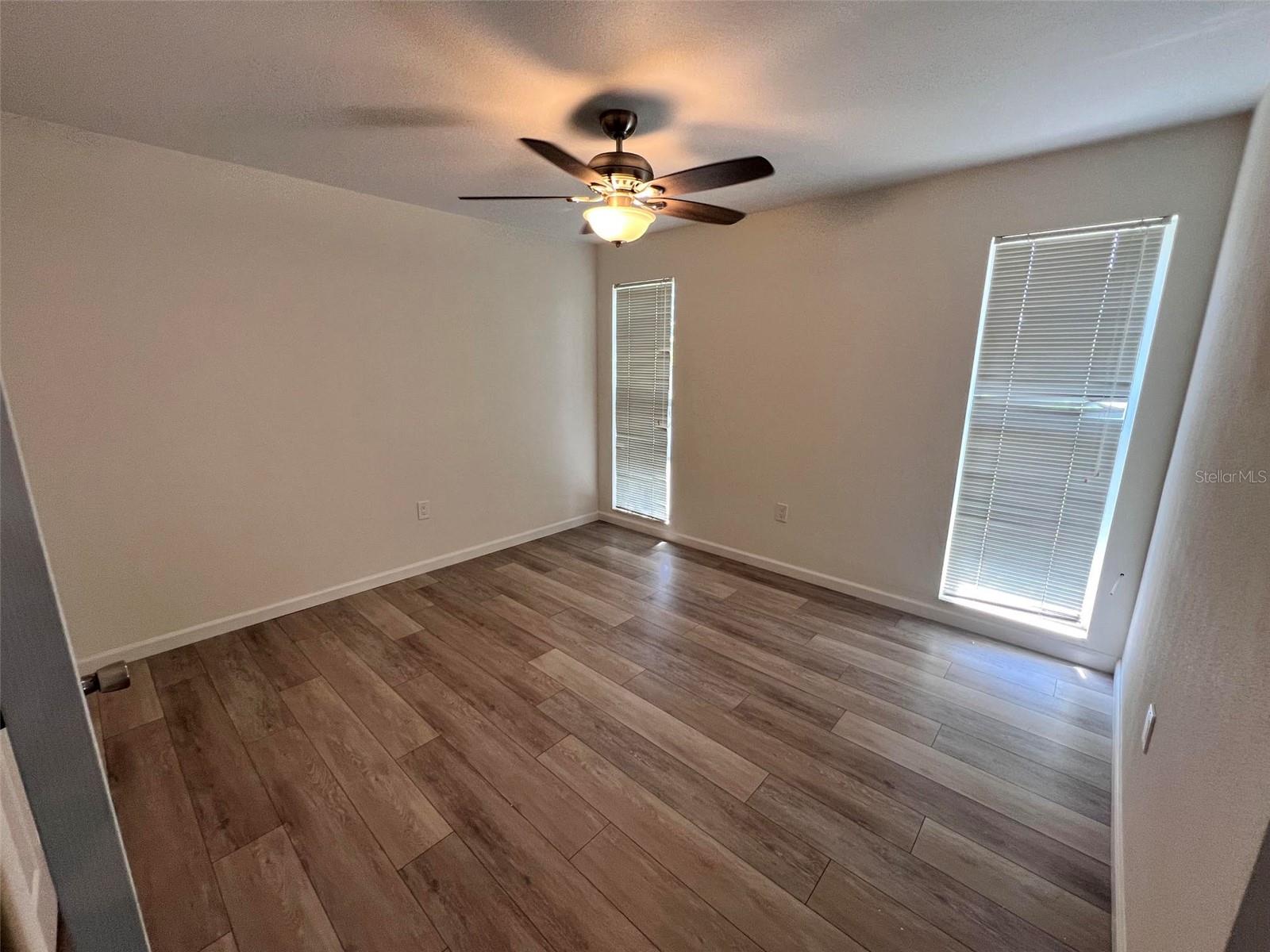3339 Van Nuys Loop Property Photo 7