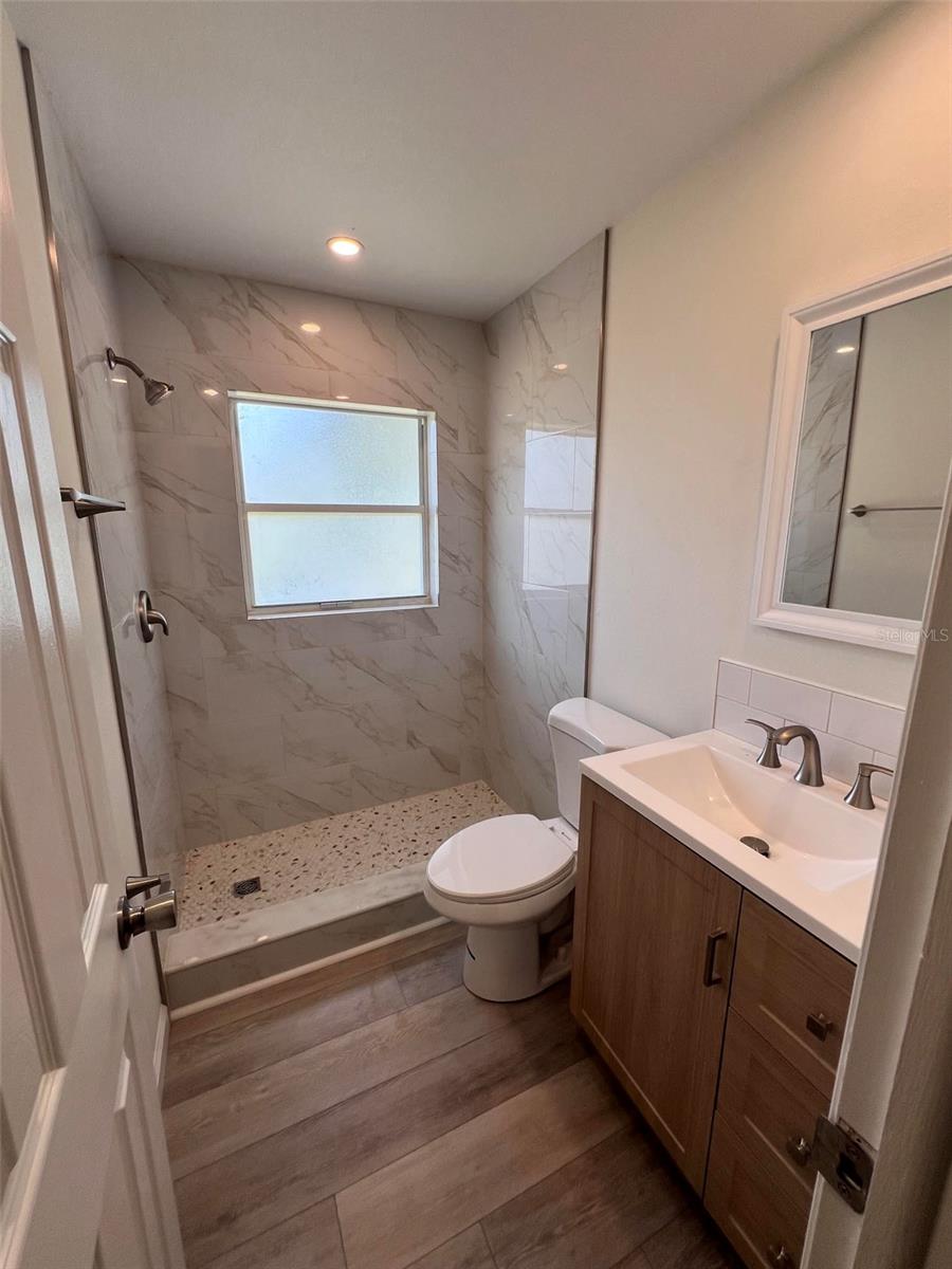 3339 Van Nuys Loop Property Photo 8