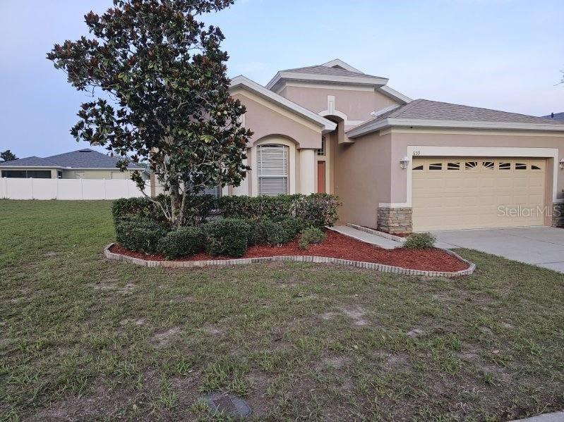 659 Winthrop Dr Property Photo 2