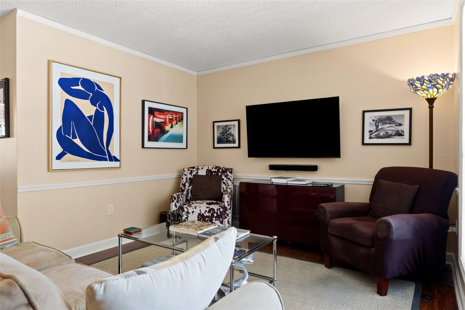 8802 Seeley Ln Property Photo 5
