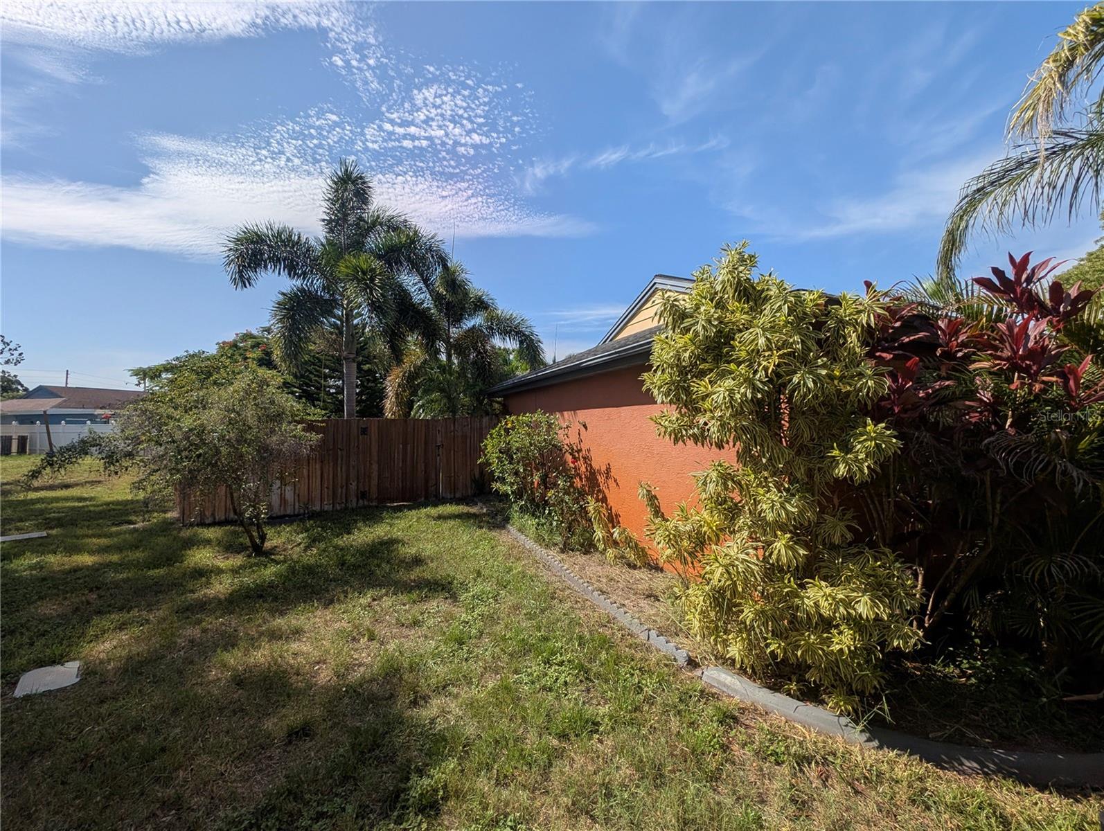 3849 Edgemont Dr Property Photo 10