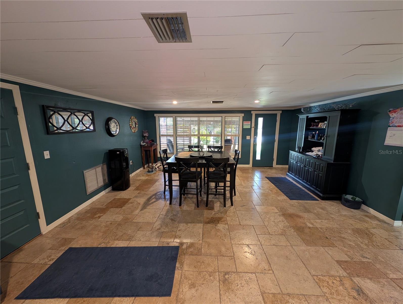 3849 Edgemont Dr Property Photo 18