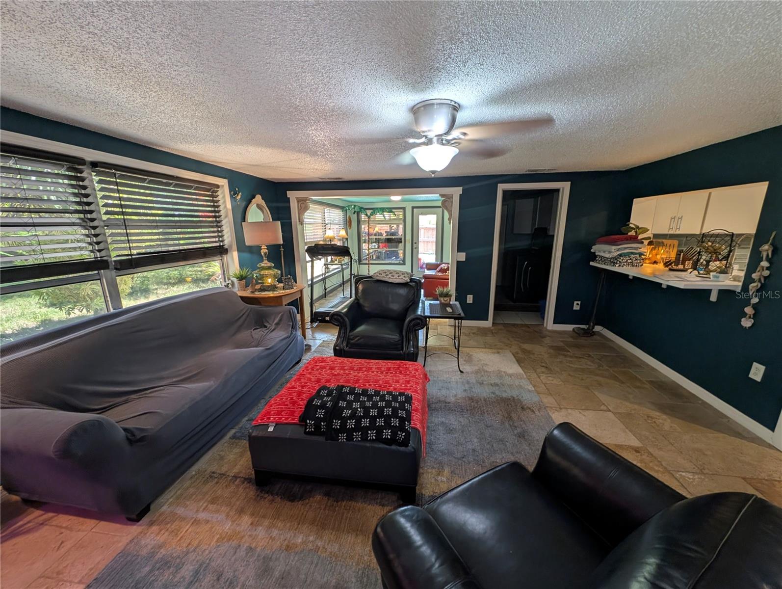3849 Edgemont Dr Property Photo 23