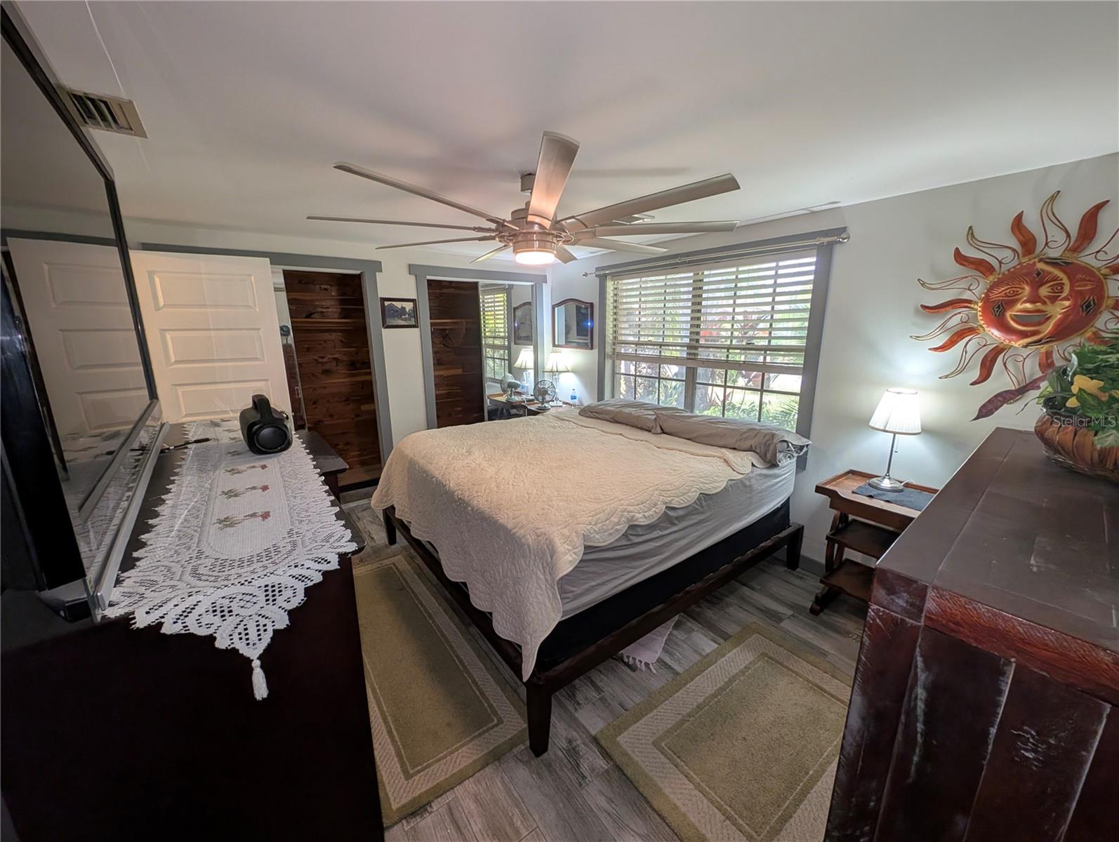 3849 Edgemont Dr Property Photo 24