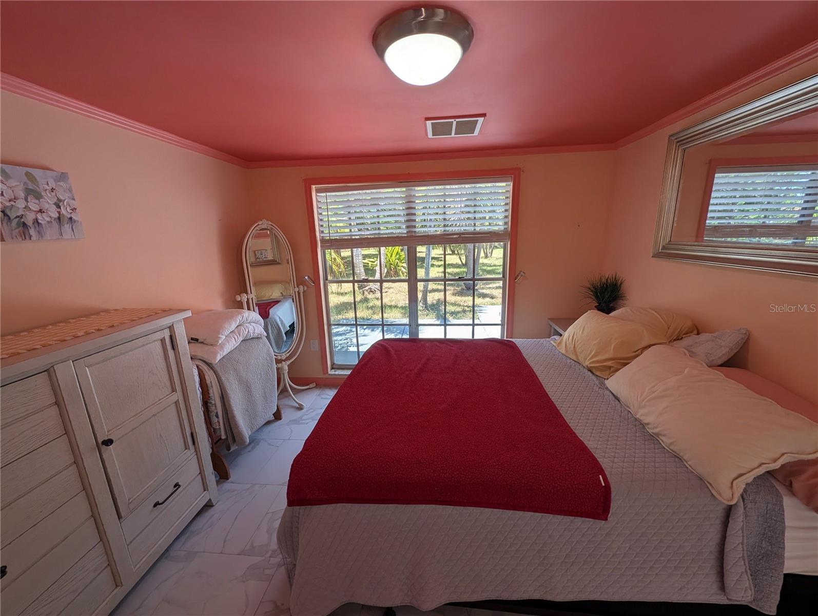 3849 Edgemont Dr Property Photo 28