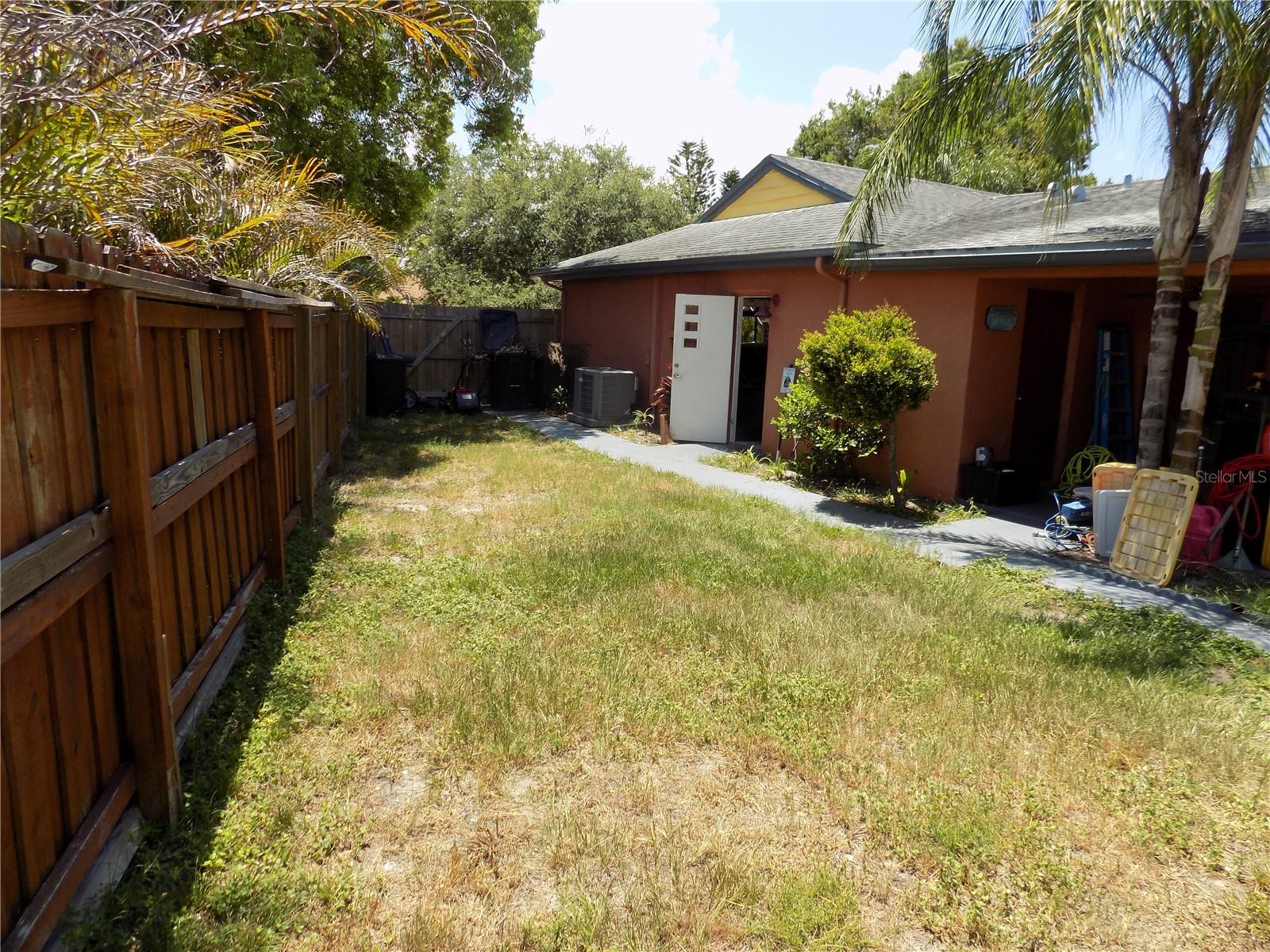 3849 Edgemont Dr Property Photo 43