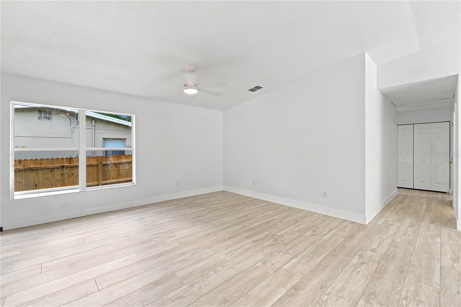 6812 Lyman Ave Property Photo 18