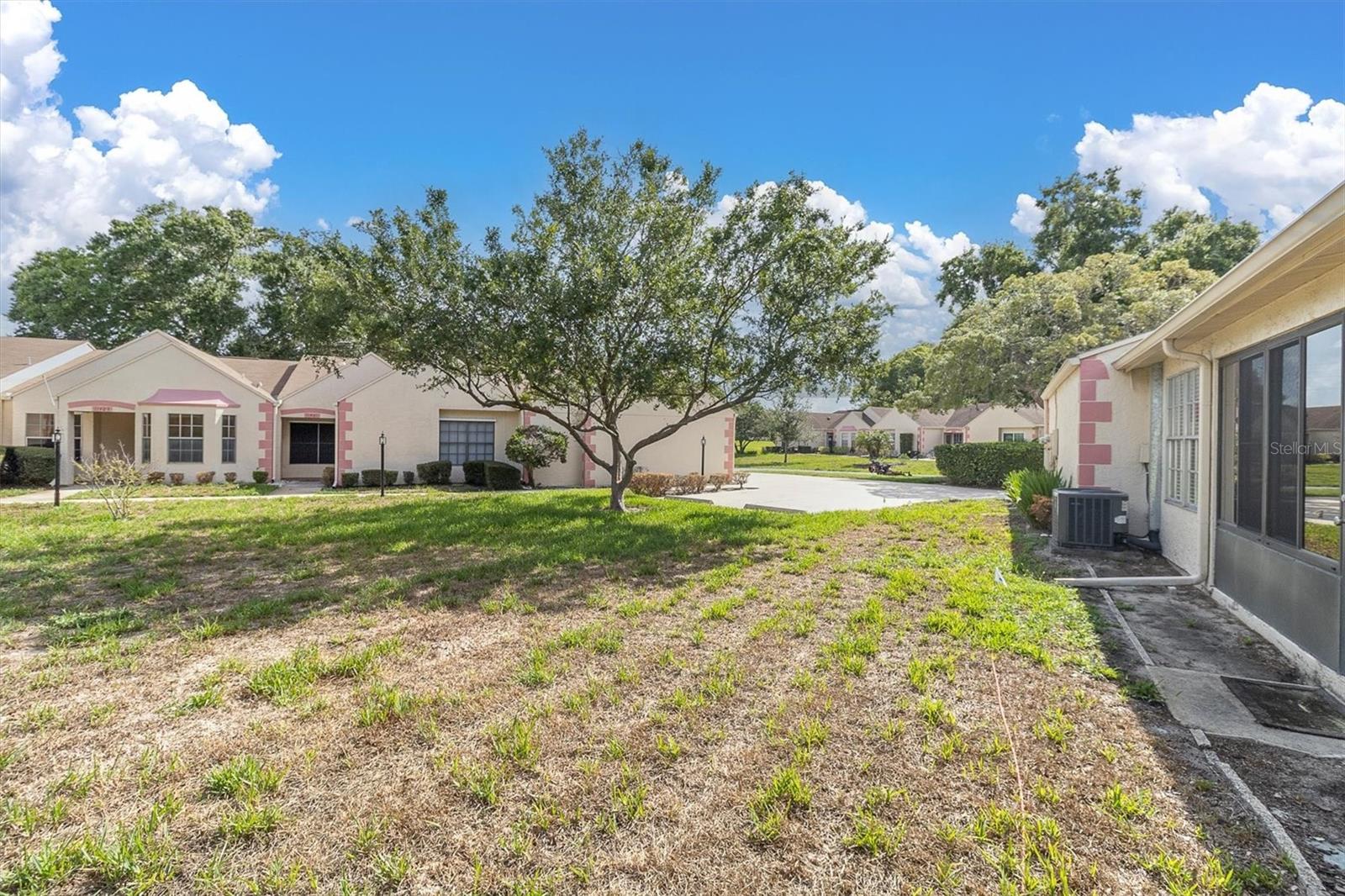 11337 Versailles Ln Property Photo 34