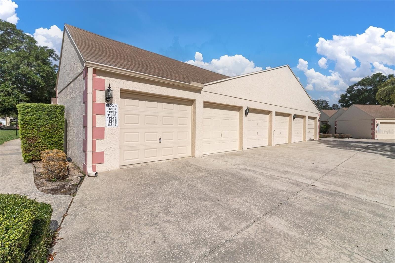 11337 Versailles Ln Property Photo 39