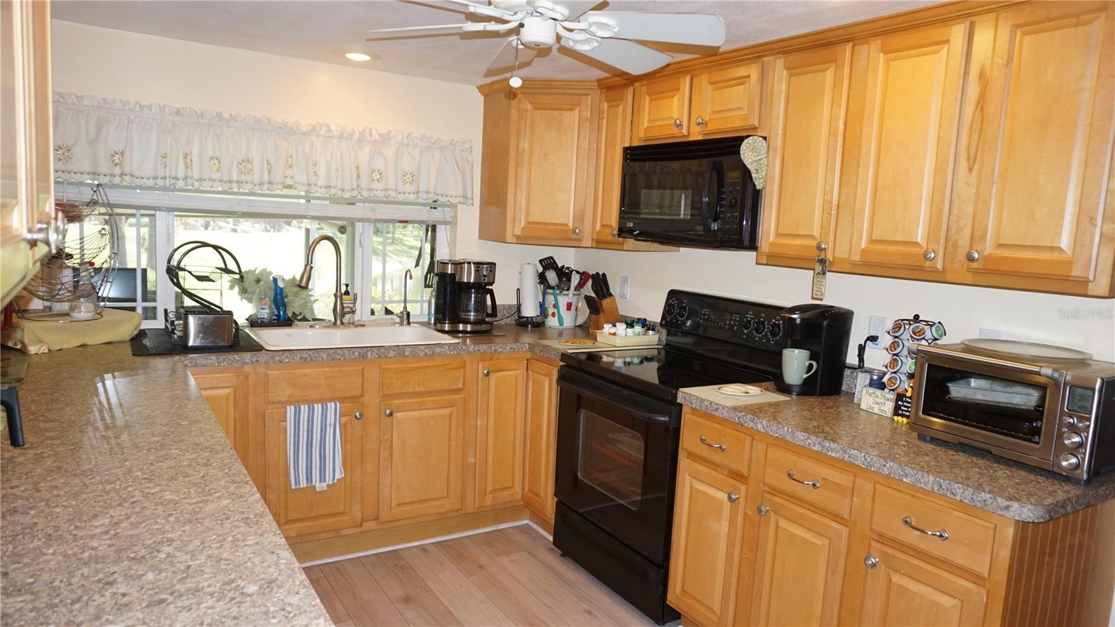12507 Stone House Loop Property Photo 3