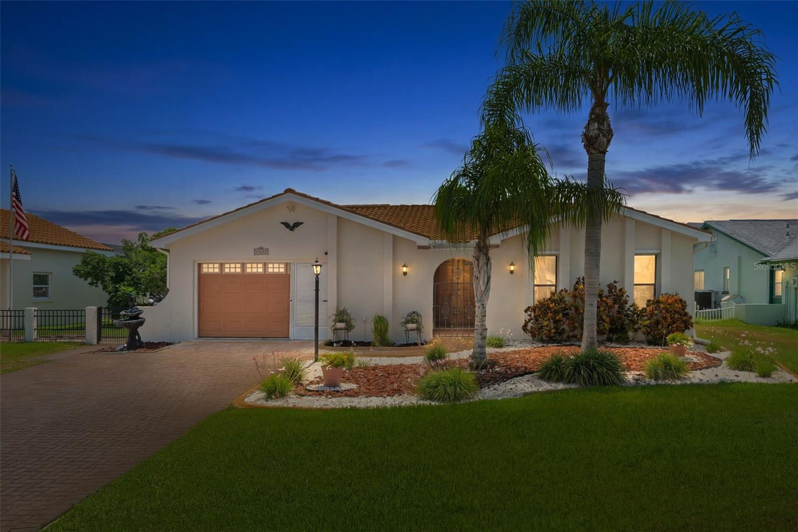 15602 CENTURY DR Property Photo 1