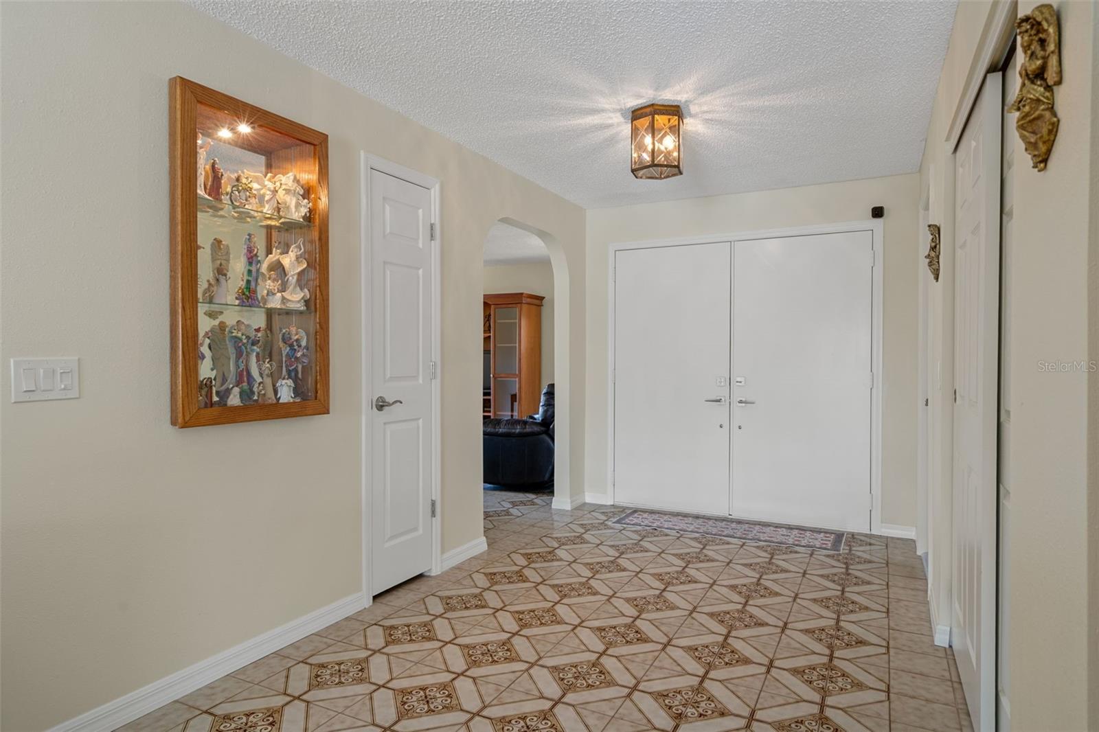 15602 Century Dr Property Photo 14