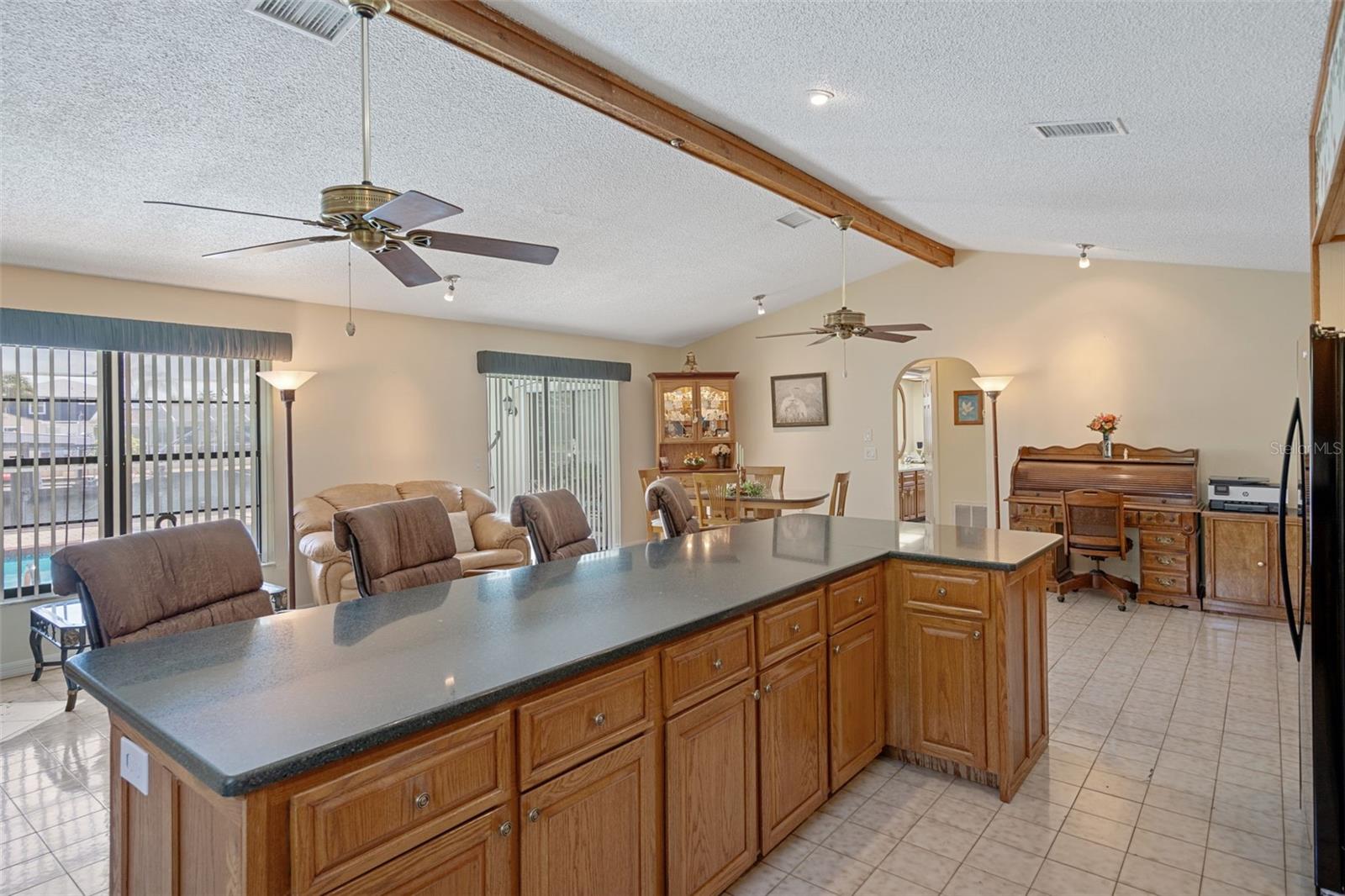 15602 Century Dr Property Photo 28