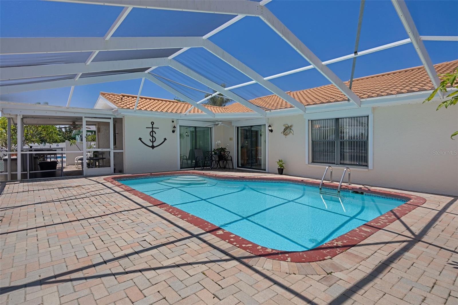 15602 Century Dr Property Photo 41
