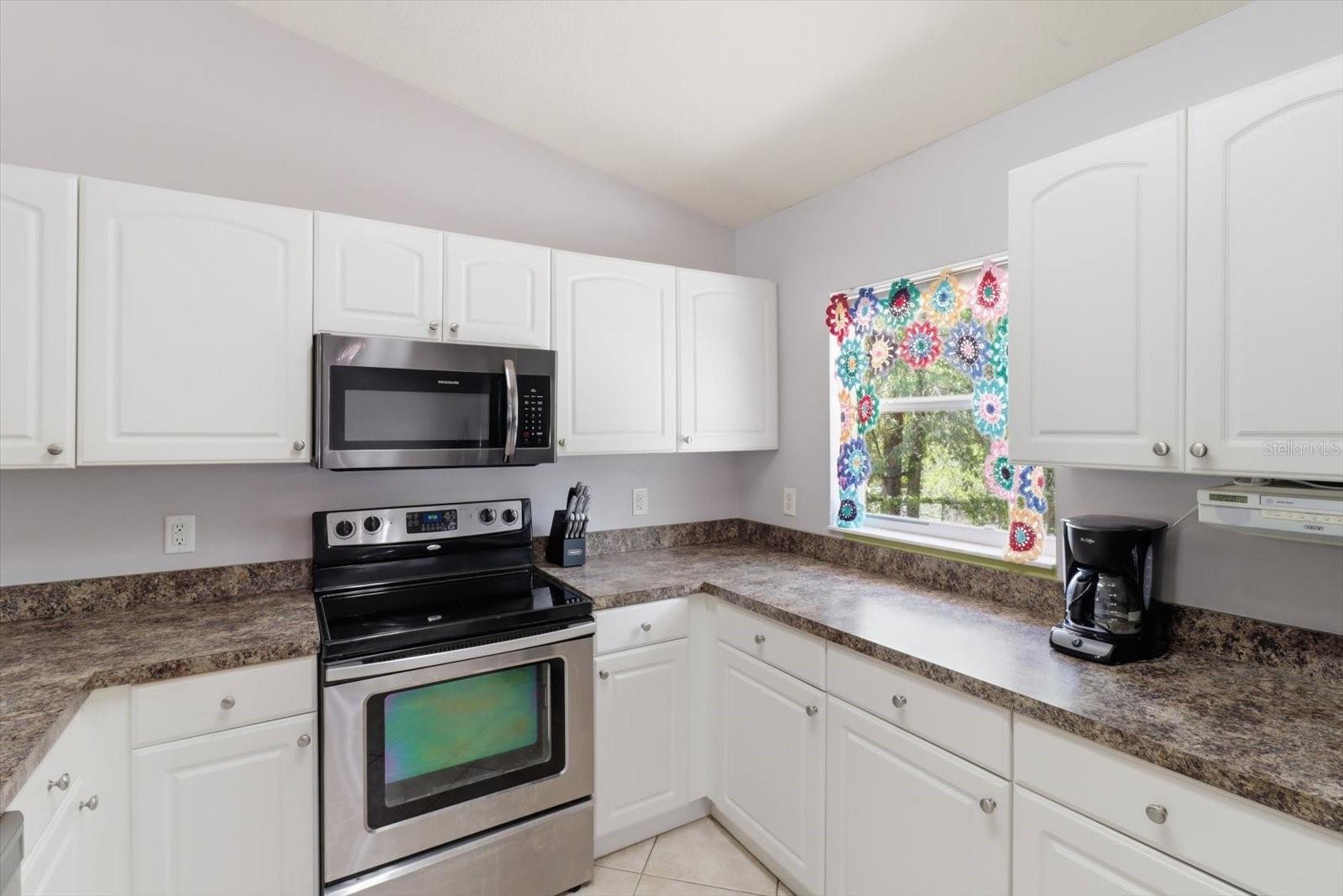 3220 E Rogers St Property Photo 10