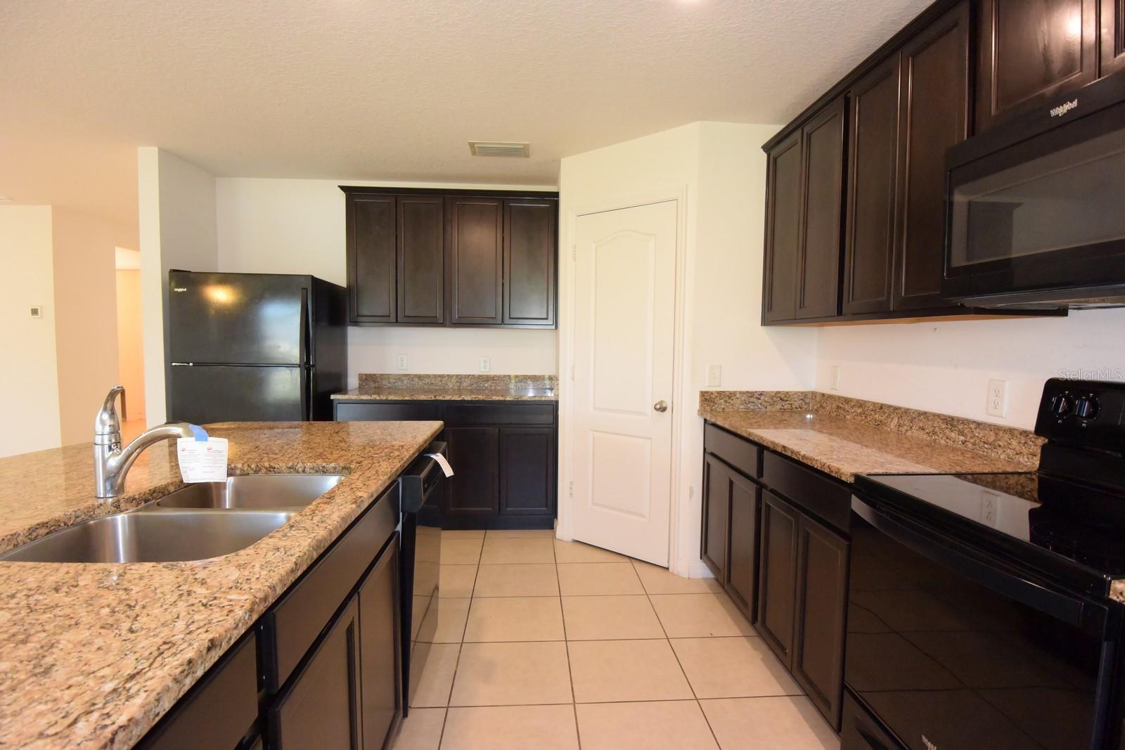 6936 Crested Orchid Dr Property Photo 15