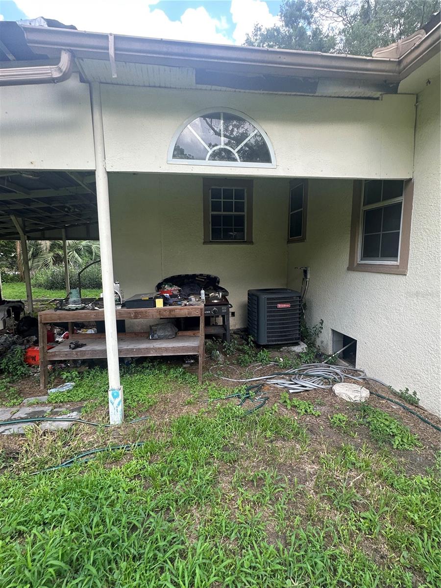 237 Broad St Property Photo 6