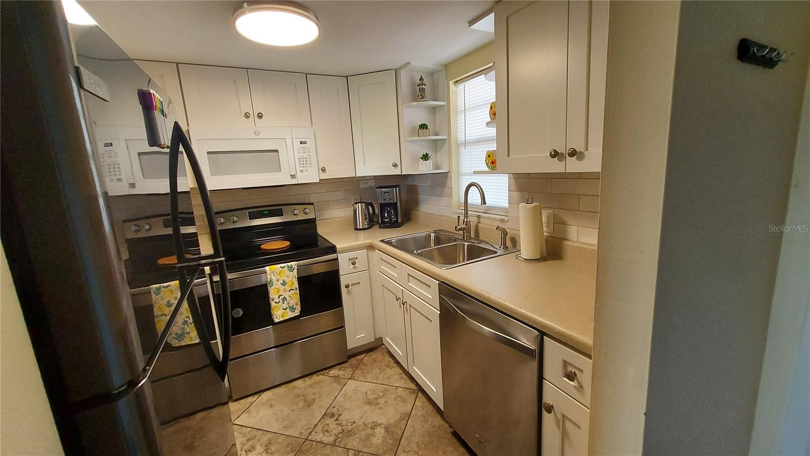 5154 Turquoise Ln #201 Property Photo 4