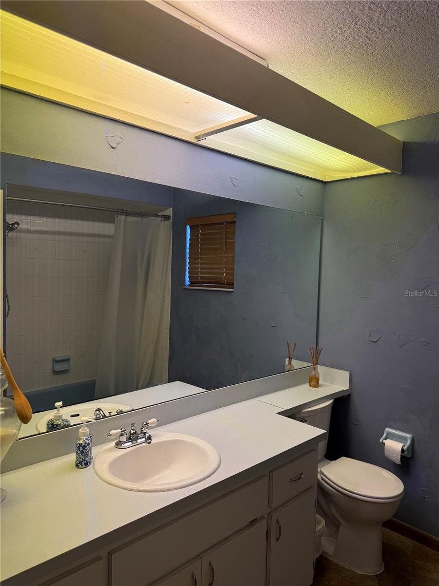 9231 Eldridge Rd Property Photo 5