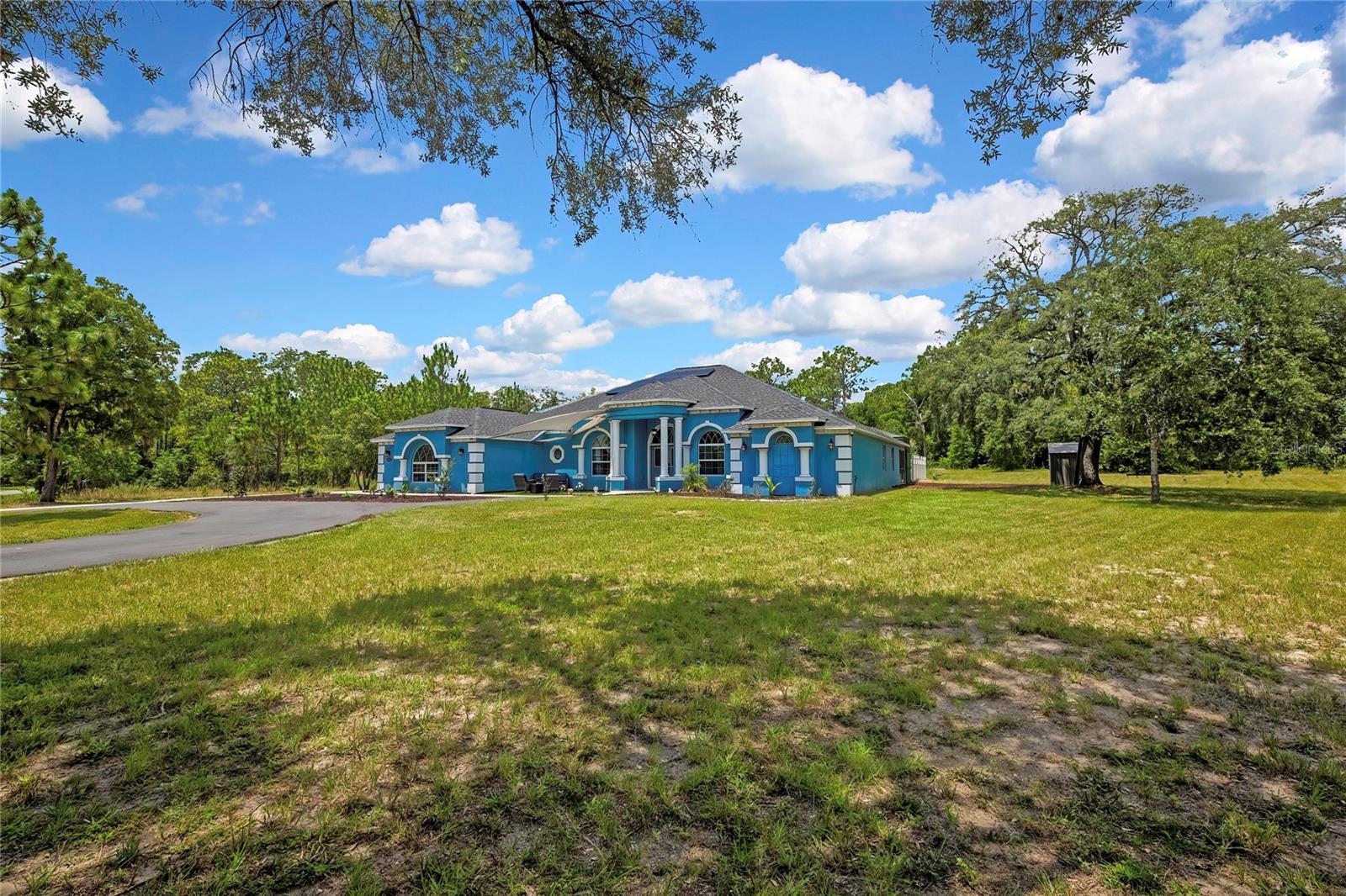 4016 Jacaranda Cir Property Photo 3
