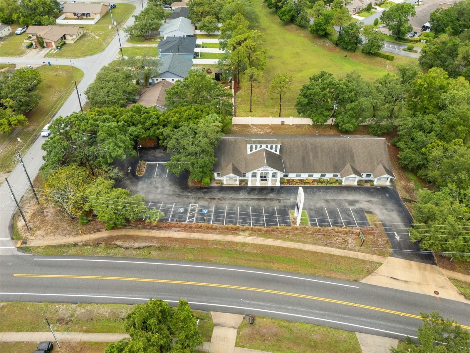 1377 Deltona Blvd Property Photo 25