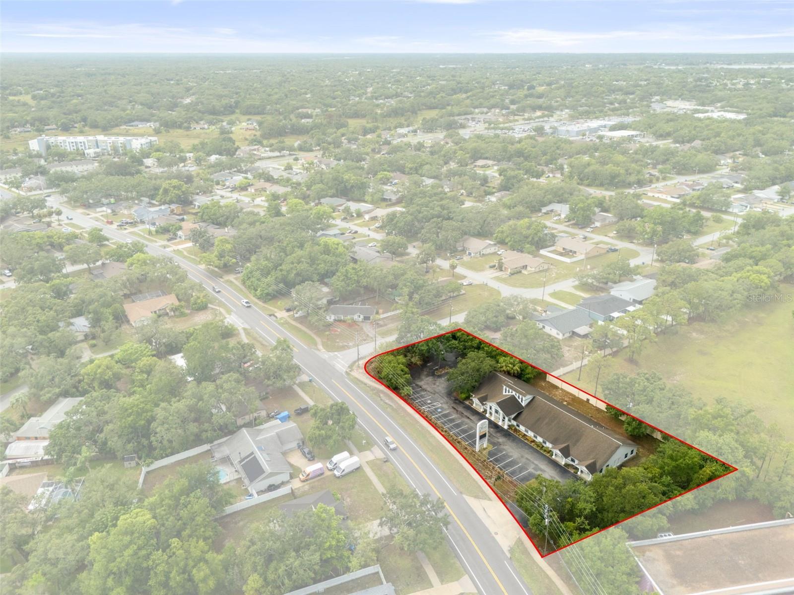 1377 Deltona Blvd Property Photo 26