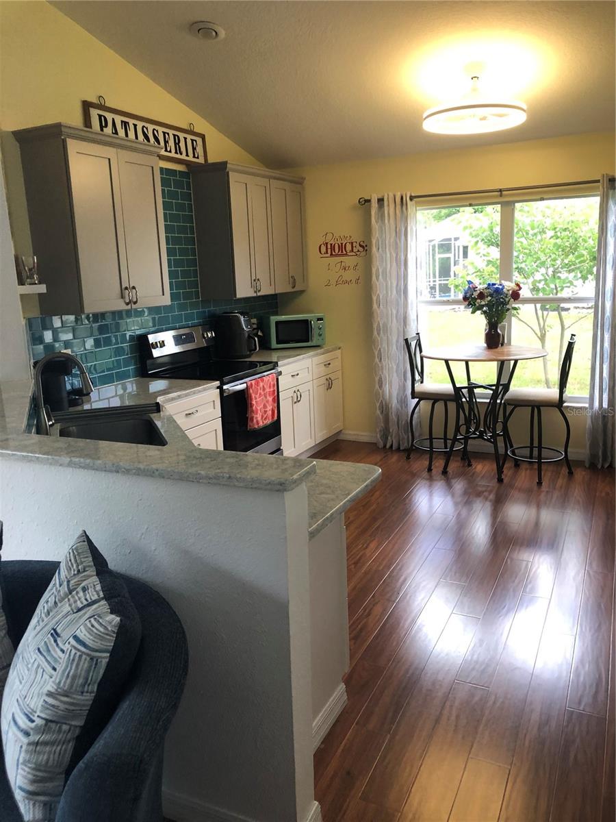 10125 Peoples Loop Property Photo 8