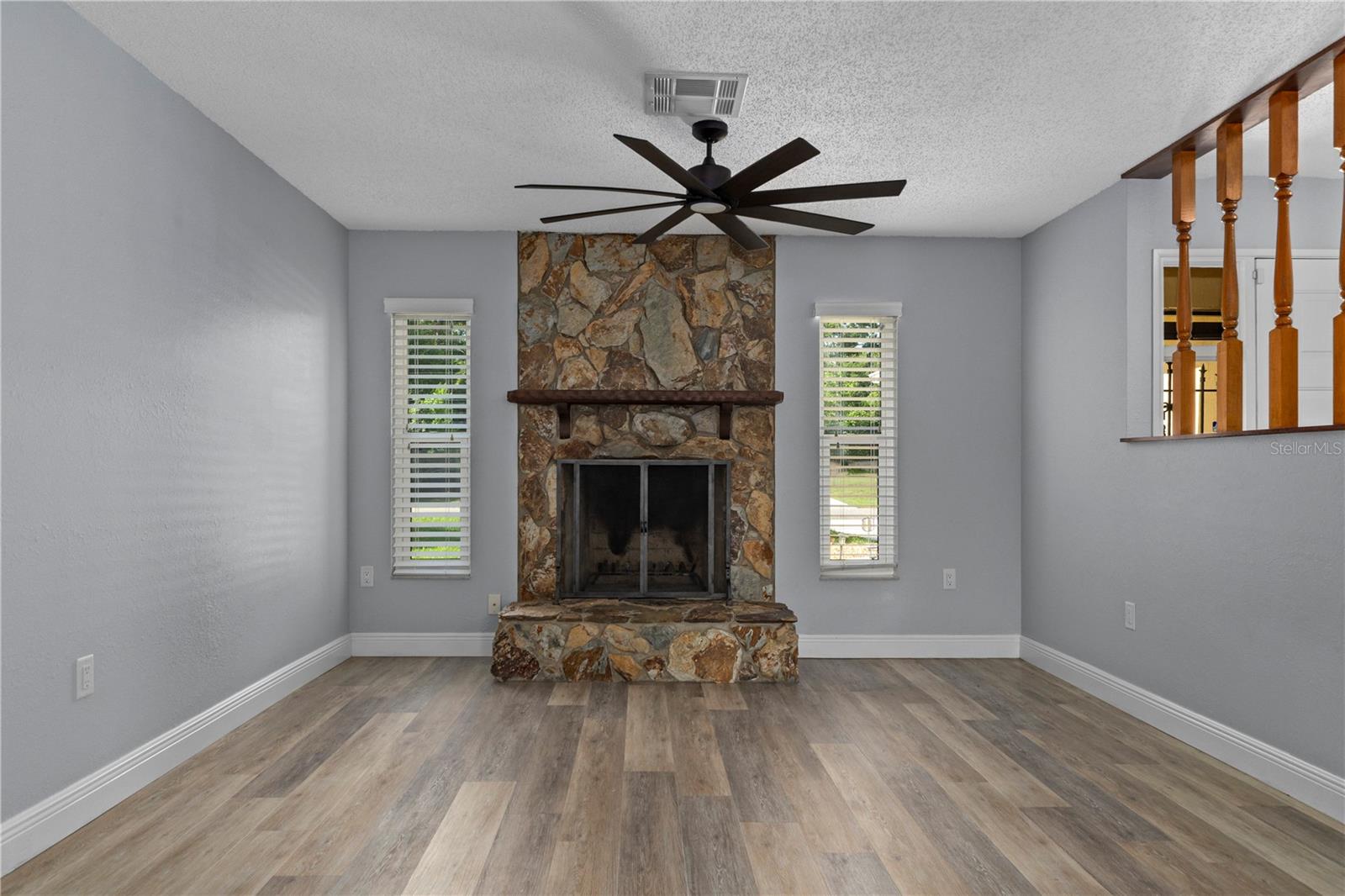 9799 Horizon Dr Property Photo 7