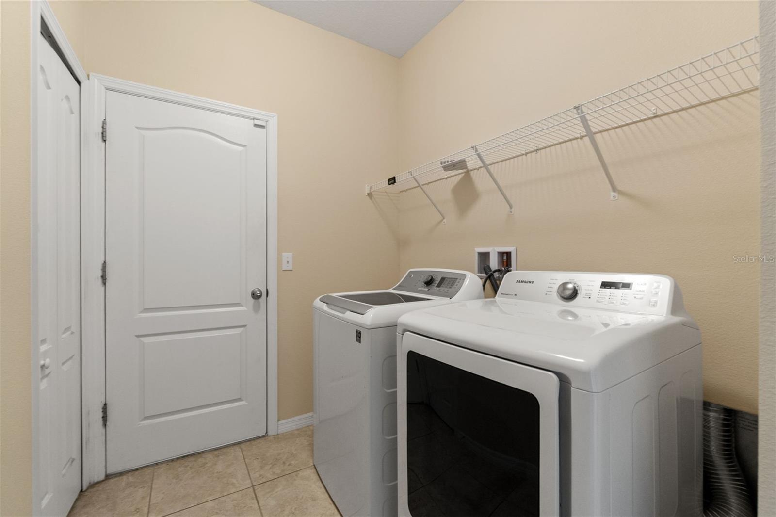 13589 Hunters Point St Property Photo 25