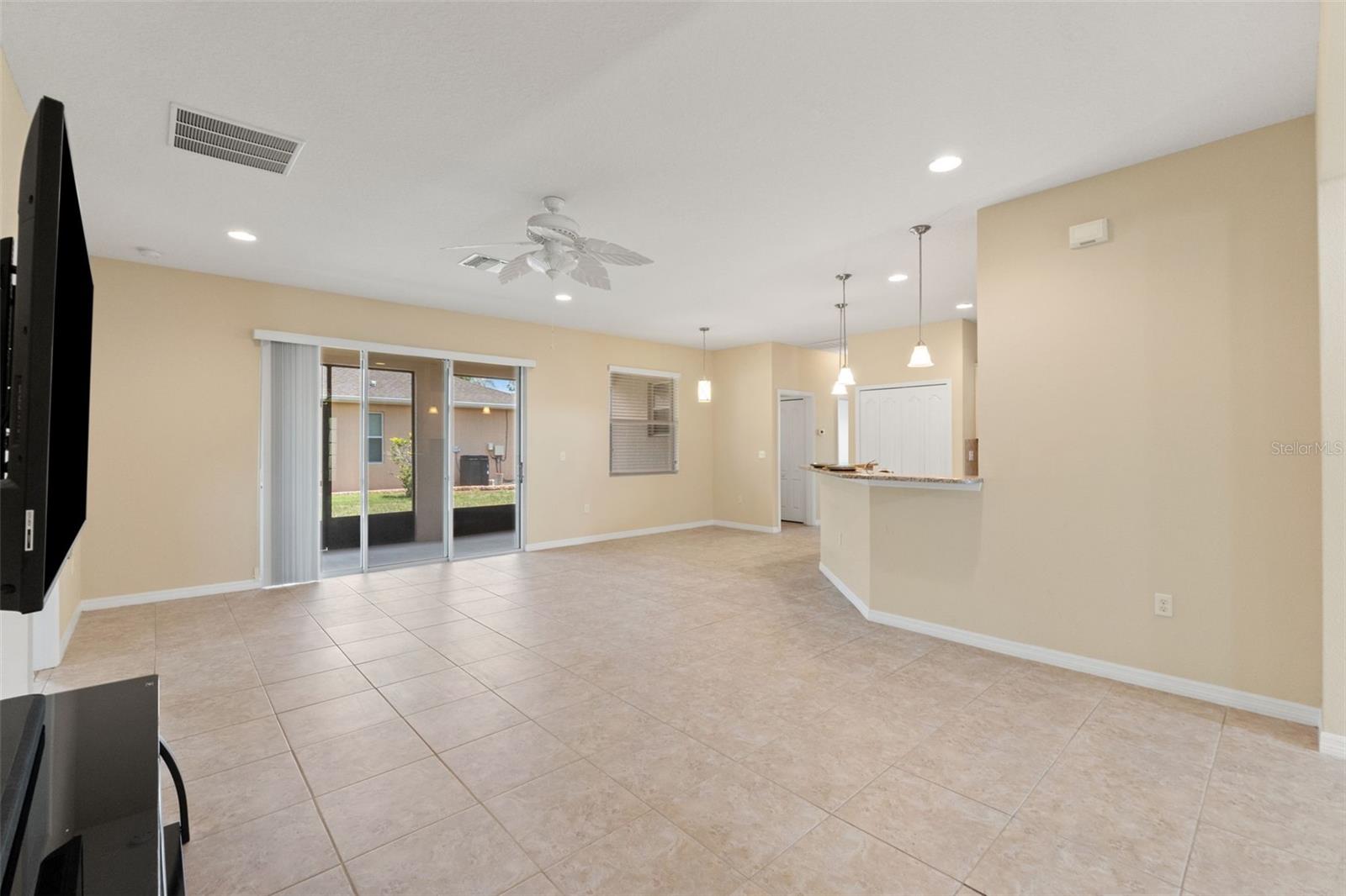 13589 Hunters Point St Property Photo 29