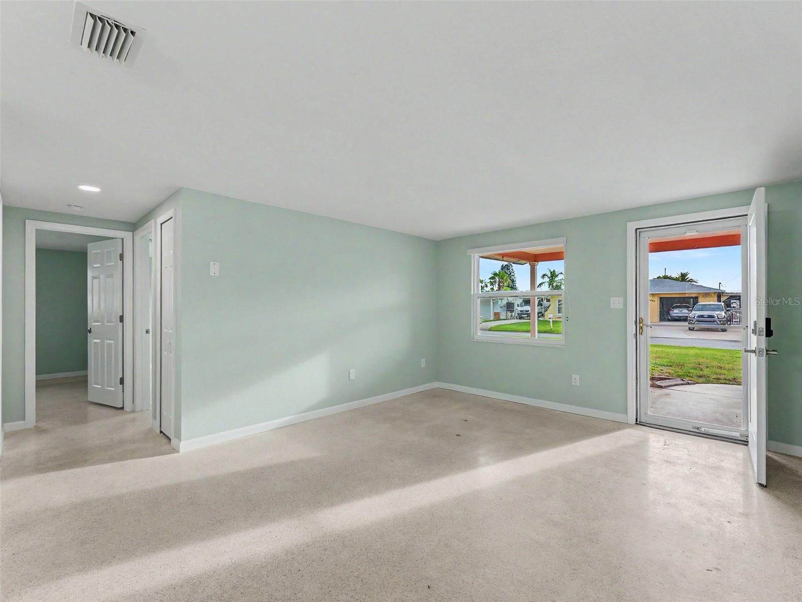 13530 Maria Dr Property Photo 13