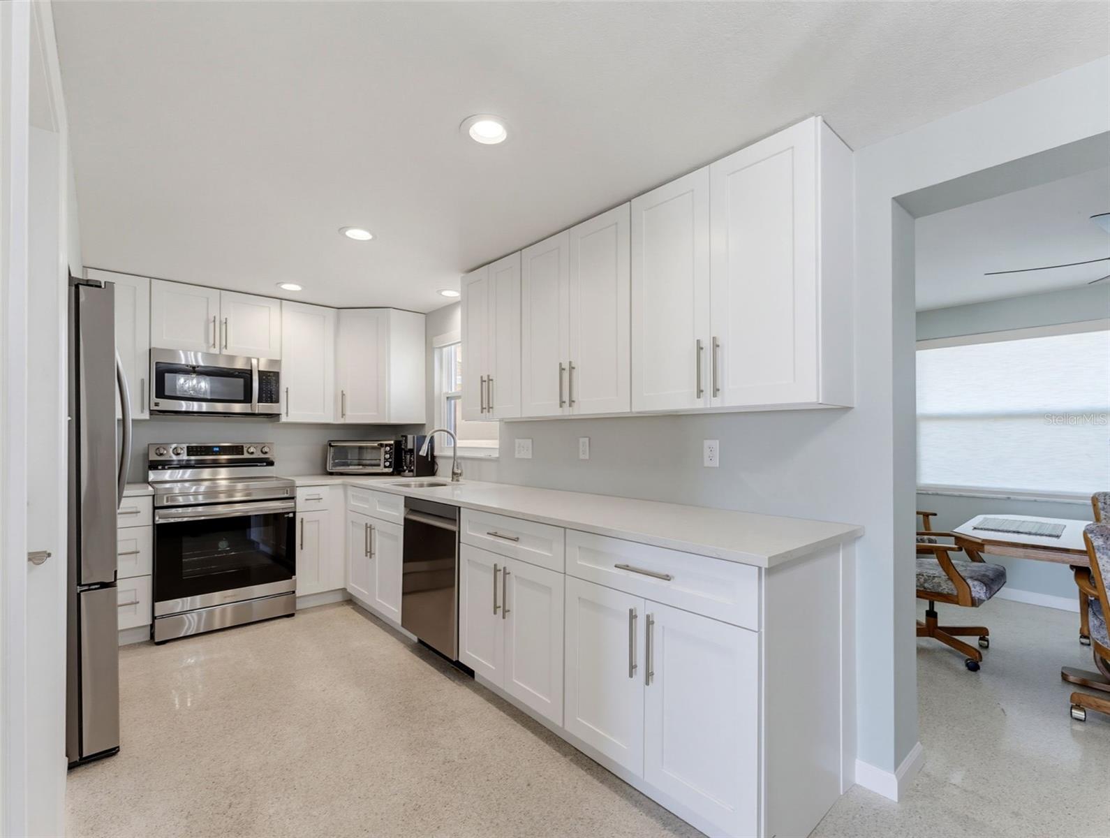 13530 Maria Dr Property Photo 18