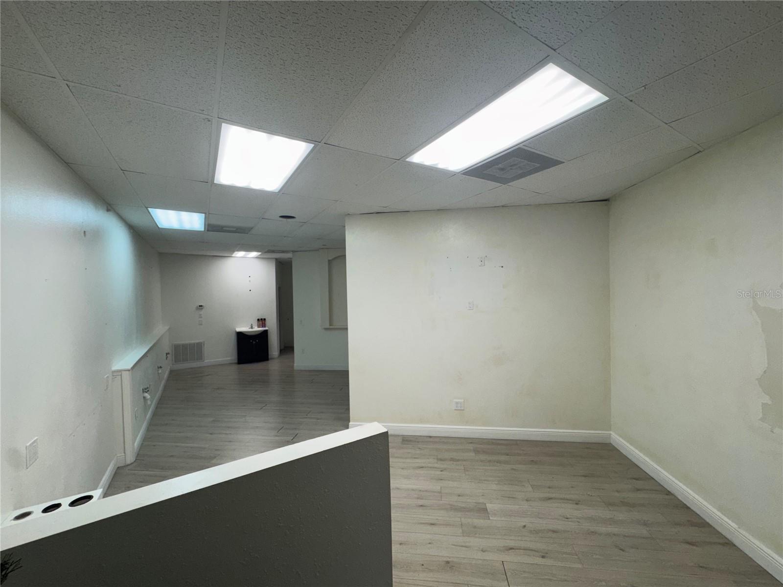 3274 Commercial Way Property Photo 3