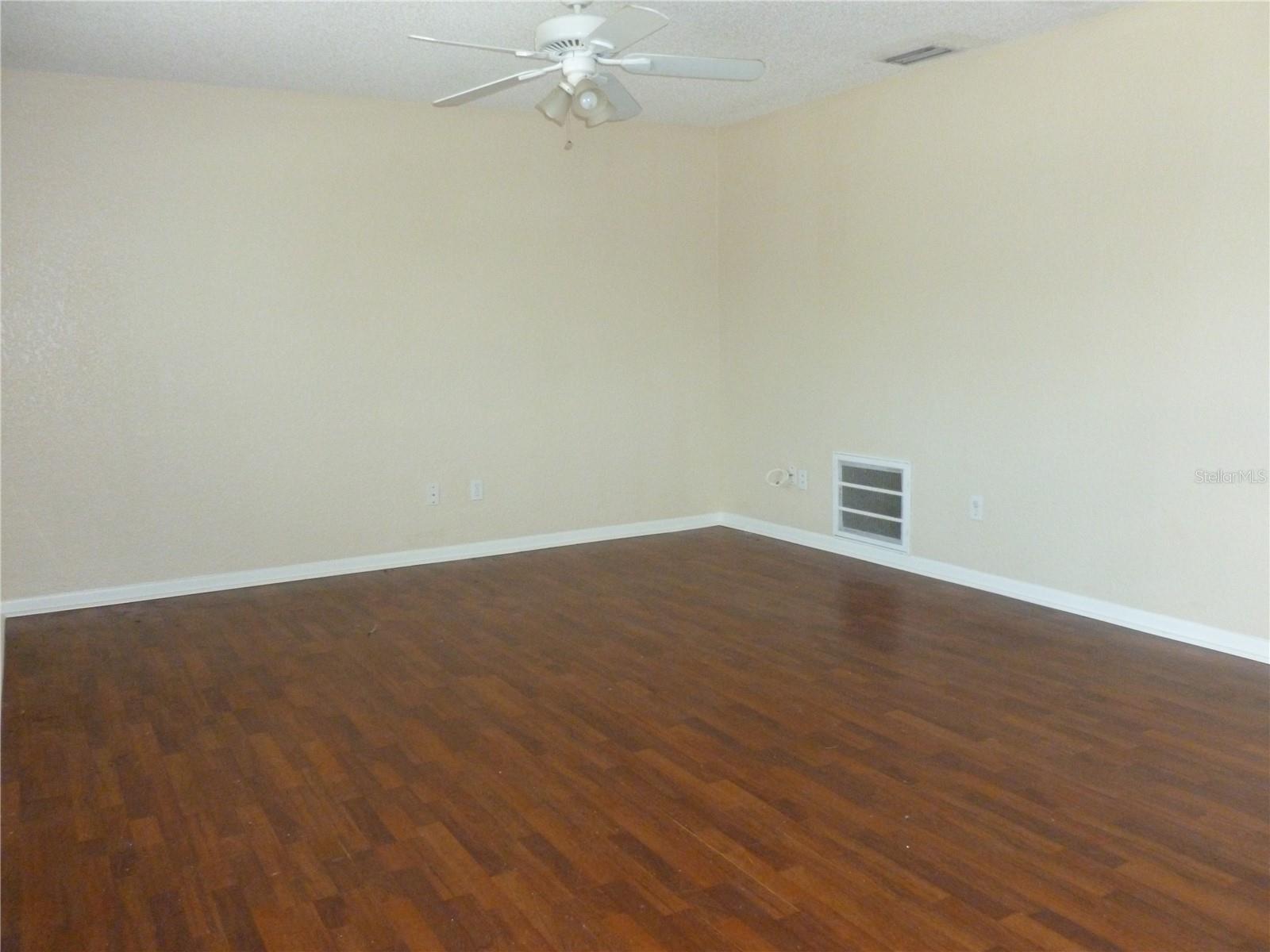 5330 Springwood Rd Property Photo 6