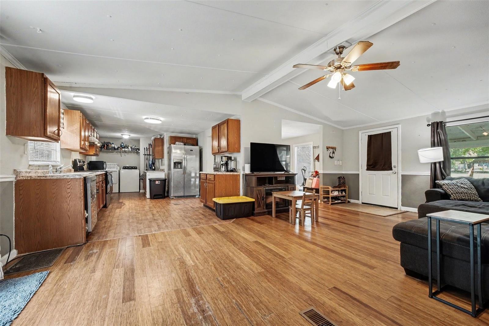 173 Plankton Avenue Property Photo 1