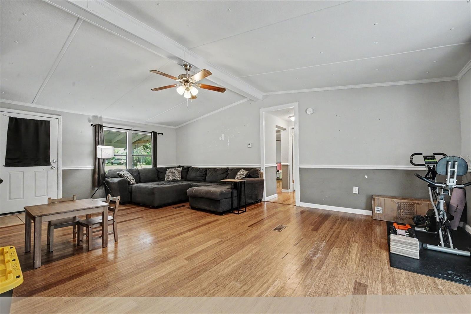 173 Plankton Avenue Property Photo 2