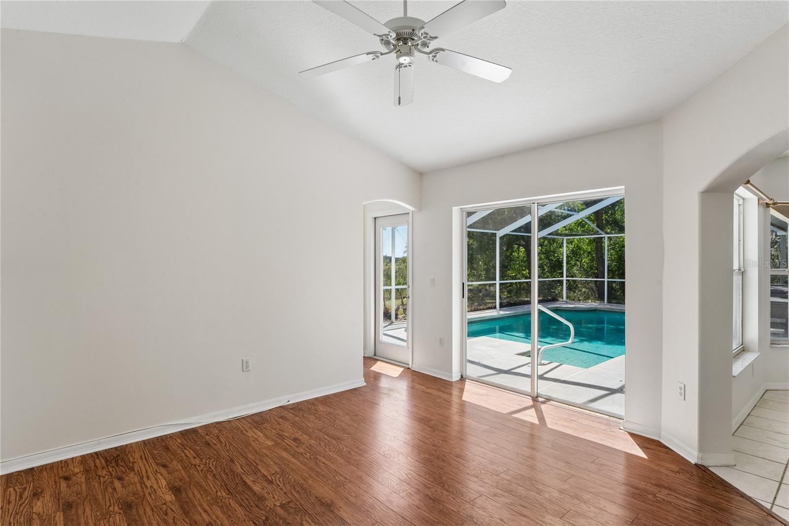 6381 Pinehurst Dr Property Photo 14
